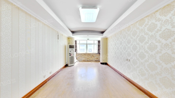 政府宿舍二手房实景图