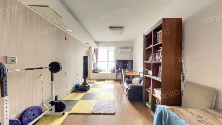 水畔花园二手房实景图