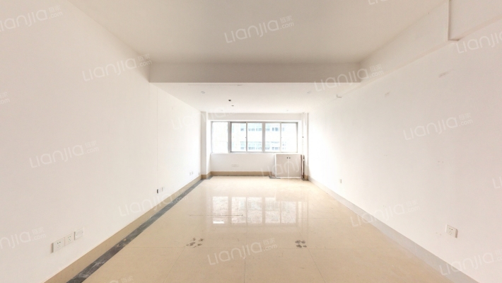 亚航财富中心二手房实景图