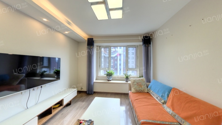 万科城市之光四号地二手房实景图