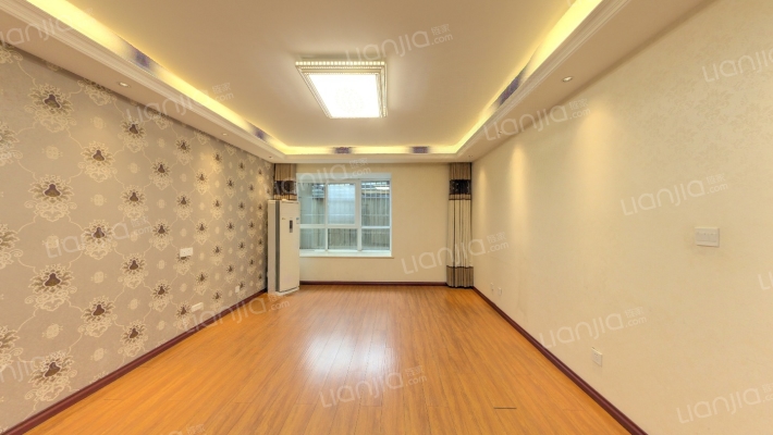 陕汽泾渭国际城二手房实景图