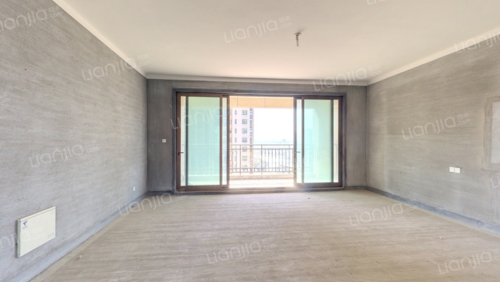 天御花园二手房实景图