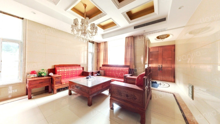 名莲别墅二手房实景图