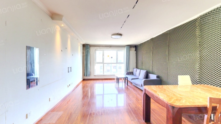 联港嘉园A区二手房实景图