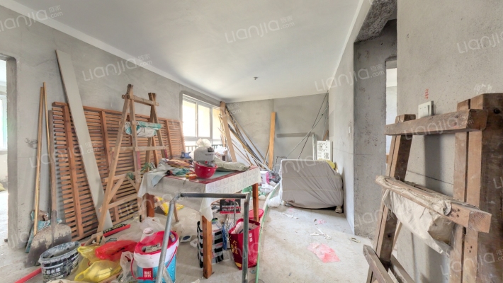 严赵花园二手房实景图