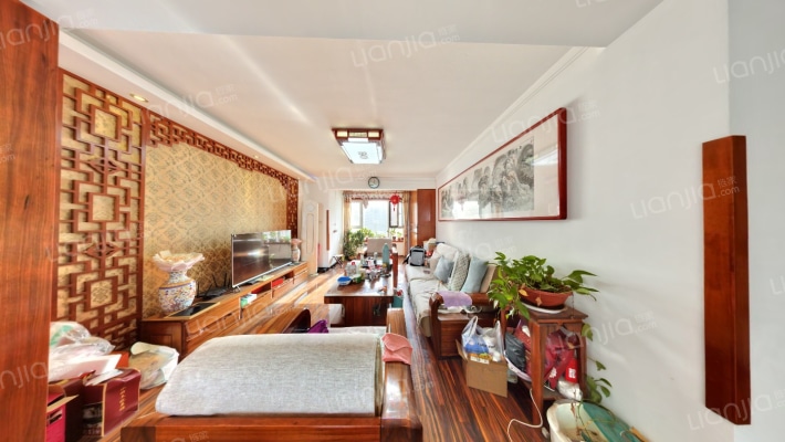 鲁能领秀城东一区二手房实景图