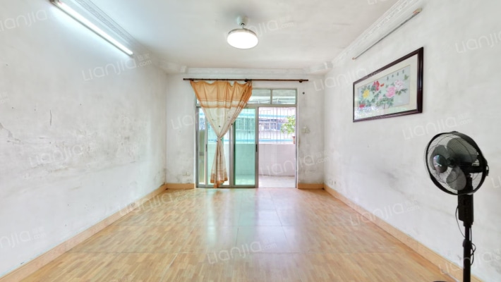 绿雅居二手房实景图