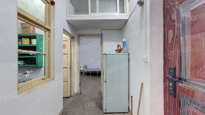 六九三厂家属院二手房实景图