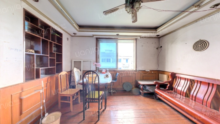 吉丽街二手房实景图