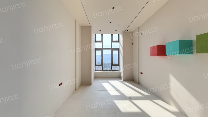 越秀悦湖台二手房实景图