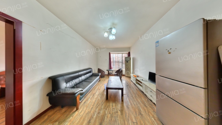 胜天人居二手房实景图