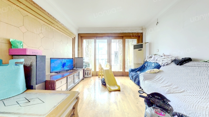 聚龙新村二手房实景图