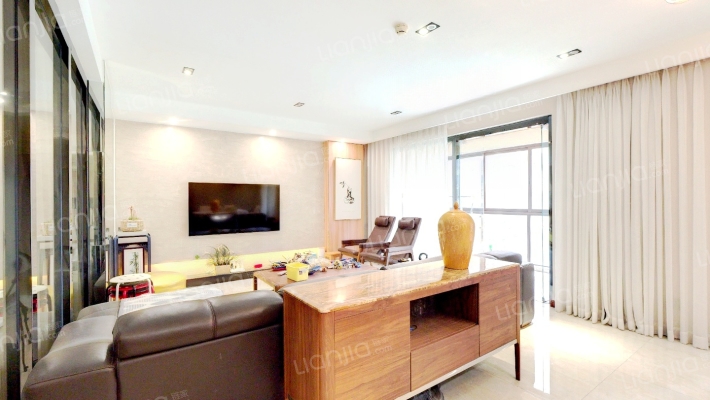 世豪瑞丽二手房实景图