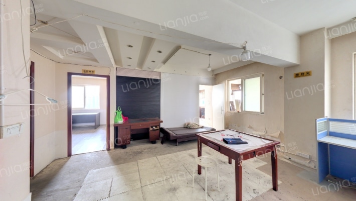 金融大厦二手房实景图