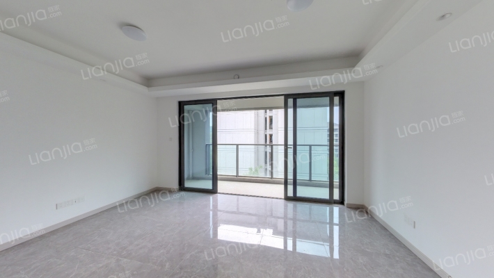 融创云翠二手房实景图