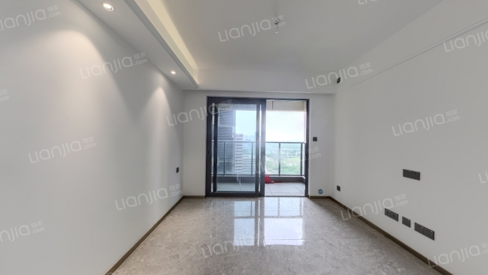 招商臻湾府二手房实景图