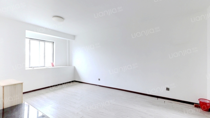 沁绿馨苑二手房实景图