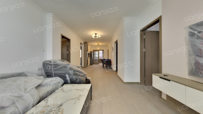 华侨城水畔华庭二手房实景图