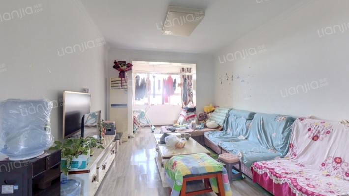 此房格局户型方正，中间楼层，满二税费少，南北通透-客厅