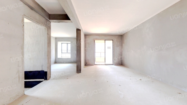 揽胜公园二手房实景图