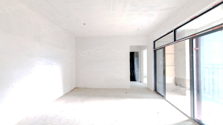 大地碧海龙庭二手房实景图