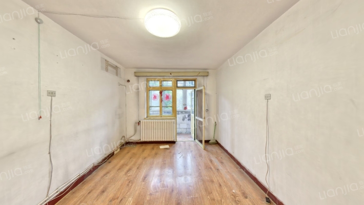 东江南里二手房实景图