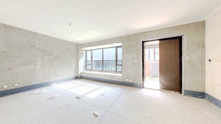 金地鸣庐府二手房实景图