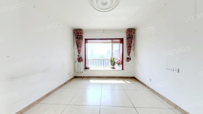 兰飞85号综合楼二手房实景图