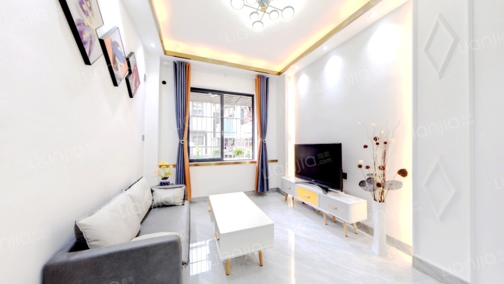 龙津苑小区二手房实景图