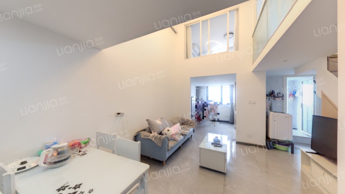 时间谷创意大厦二手房实景图