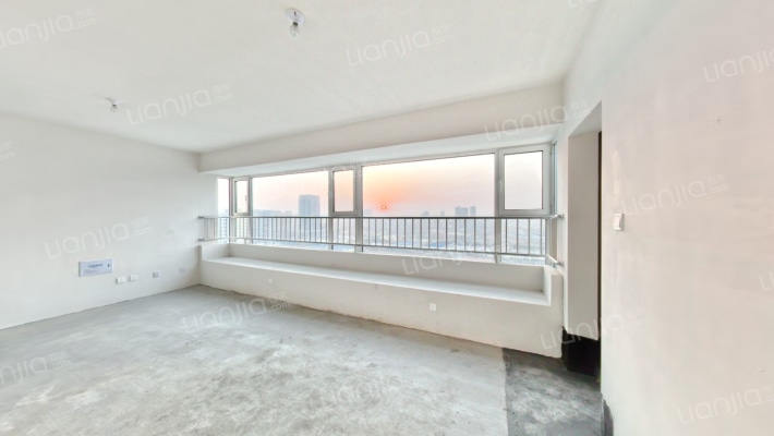 中房·爱悦城鸿府二手房实景图