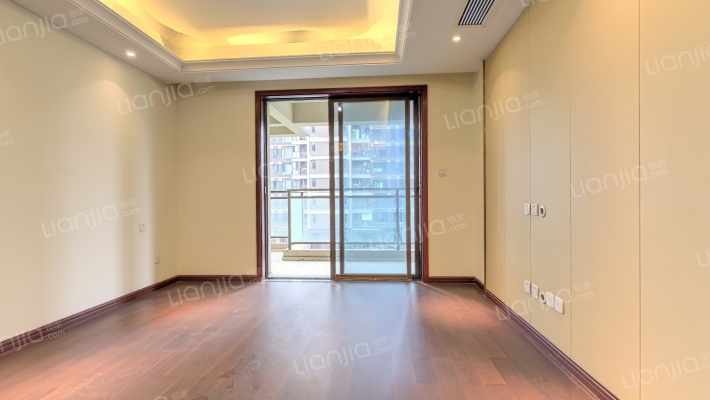 蓝光长岛国际二期二手房实景图