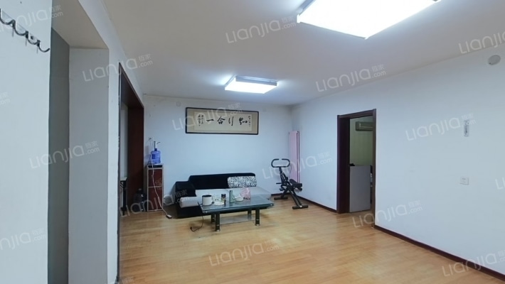 人劳小区二手房实景图