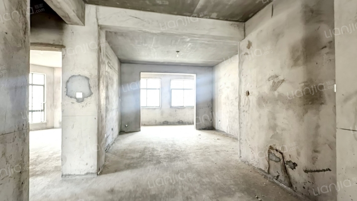 福地国际花园南区二手房实景图