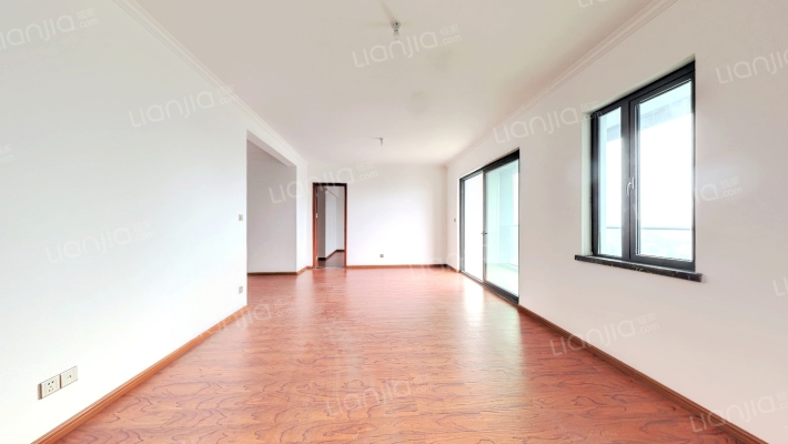 卧龙东方郡二手房实景图