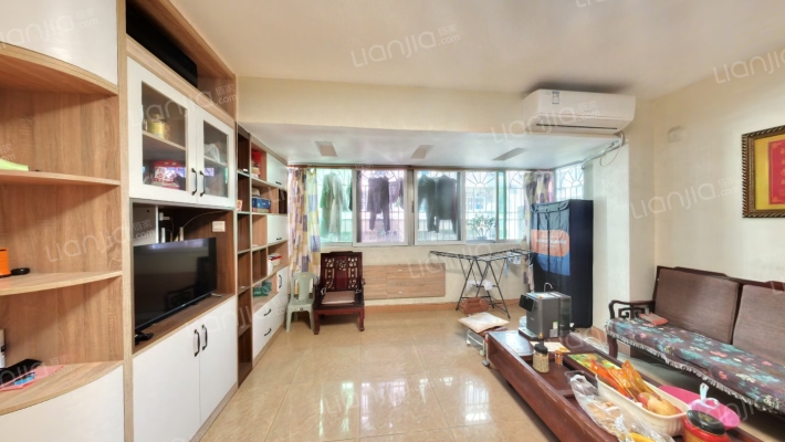 夏美路住宅二手房实景图