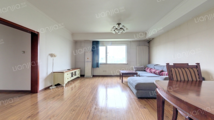 亚奥人家二手房实景图