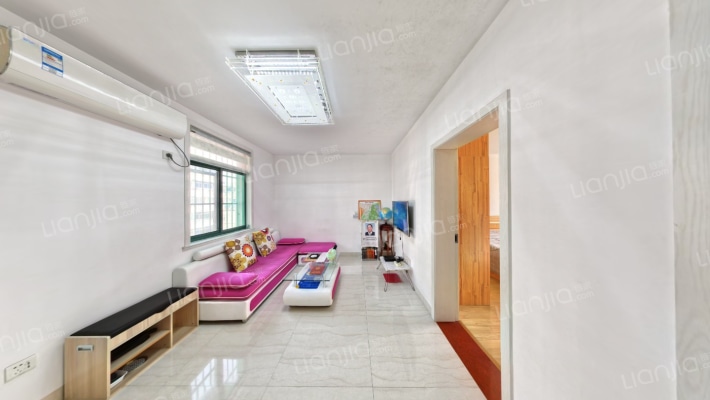 安拖新村二手房实景图