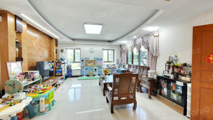 景湖蓝郡一期君兰雅筑二手房实景图