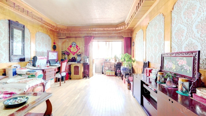 警后大院（三八广场）二手房实景图