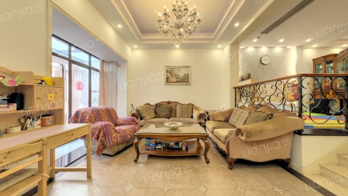 沿海丽水馨庭(别墅)二手房实景图