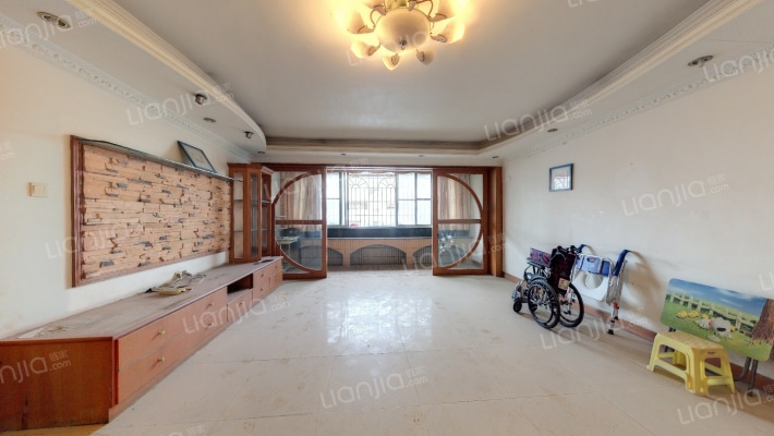 东方新地二手房实景图