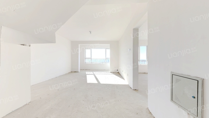 名湖花苑二手房实景图