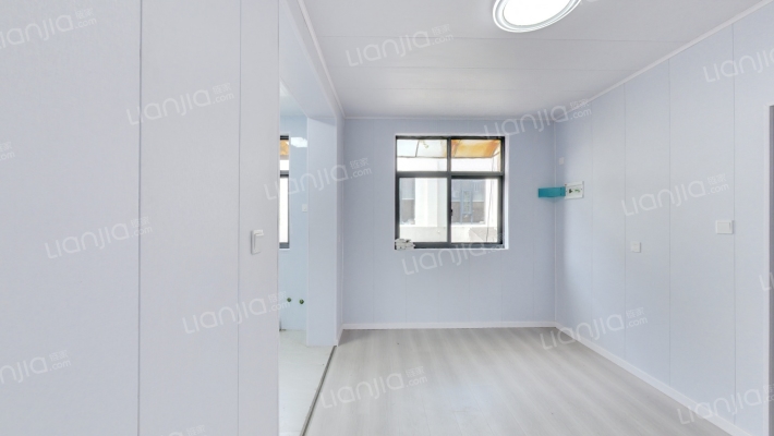 铁塔四街锅炉检验所家属楼二手房实景图