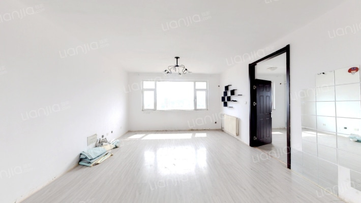 第一国际二手房实景图