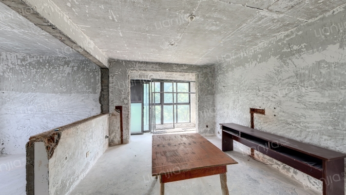 龙田花苑二期二手房实景图