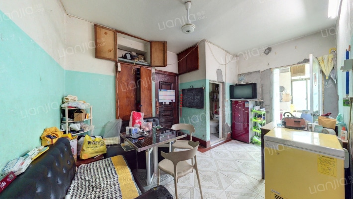 钼铁矿宿舍二手房实景图