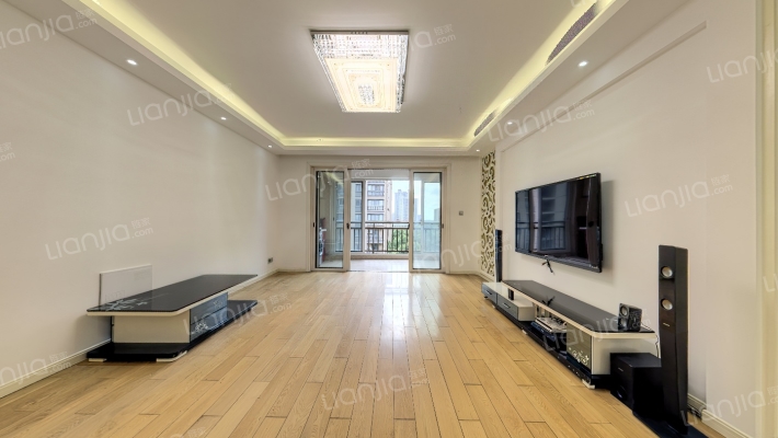 保利湖畔阳光苑二期二手房实景图