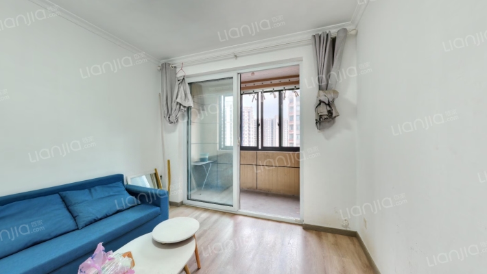 蓝海雅苑B区二手房实景图