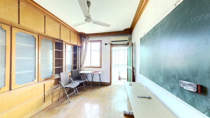 上怡新村二手房实景图